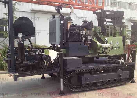 peso 0-100m/Min Hoisting Speed do equipamento de perfuração 25t de 200kN Max Pull Down Force Vertical