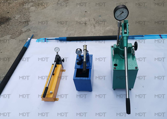 Bomba de mão manual hidráulica para a selagem dobro do furo do empacotador